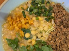 -爆炸头阿姨小四川正宗川味小吃(无任何分店)