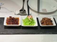 -滩外滩·本帮江浙菜(新天地店)