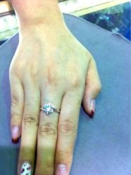 -威德钻石-克拉钻大本营(南京东路店)