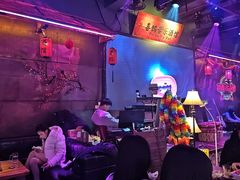 -喜鹊音乐酒馆(西街店)