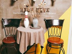 -HIGH FIVE哈福手工汉堡(桂林路店)