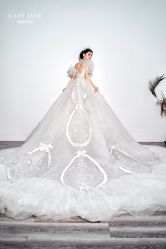 -Lady  Jane高端婚纱礼服馆