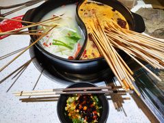 -钢管厂五区小郡肝串串香(蜀都万达店)