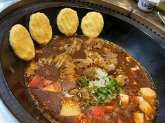 -粘豆包铁锅炖二部(温泉街店)