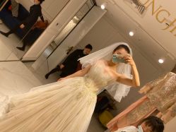 点击看大图 -GRACE KELLY婚纱与礼服(北京店)