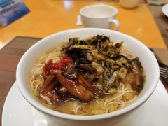 -上海西藏大厦万怡自助餐厅(徐汇店)