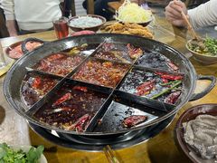 -正南齊北重庆老火锅(光华村直营店)