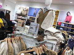 -优衣库(郑州丹尼斯大卫城店)