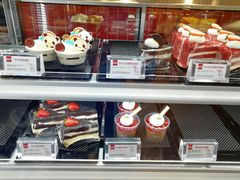 面包甜点陈列柜-85度C(北京八角物美店)