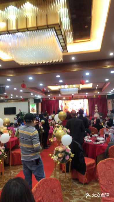 恒宝大酒楼(城际·荔盈大厦店)大堂图片