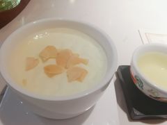 双皮奶-悦满楼·西关名点·湛江名菜(航空综合大厦店)