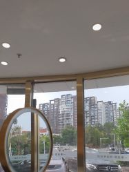 -一東造型烫发染发
