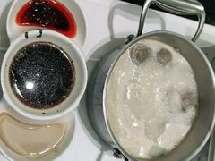 -红鼎豆捞·非遗鲍皇汤火锅(宝丰路店)