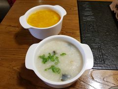 皮蛋粥和南瓜粥-小城粥道·海胆鲜虾粥(解放广场店)