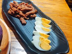 -初念轻轻然(长阳创谷店)