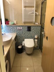 -海豚湾高端月子会所(黄浦店)