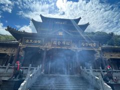 -冕宁灵山寺