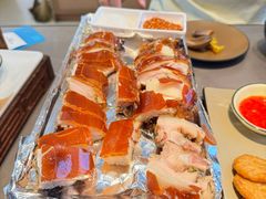 东方四更烤乳猪-创味·民间海南菜·非遗藤桥排骨(藤桥·免税城店)