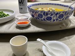 -鸭王烤鸭店(三里河店)