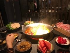 -湊湊火锅·茶憩(杭州湖滨银泰in77店)