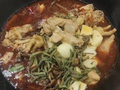 -老渔翁炖鱼坊(黄海西路东山店)