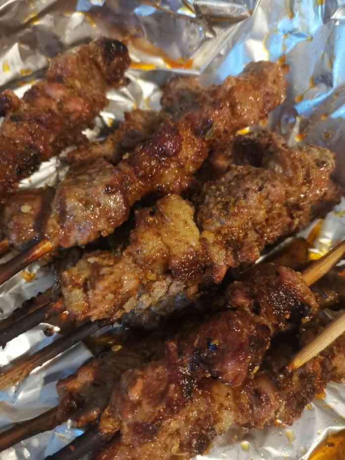 高筑墙·鲜羊肉串(康桥店)-"下班路过高筑墙,买了四串羊肉串打包,羊肉