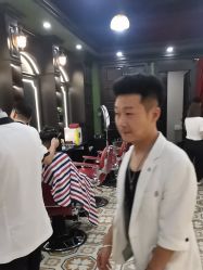 -豪帅男士理容馆