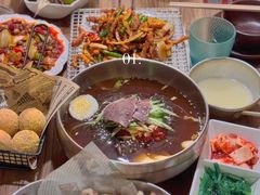 -恩你小木屋·韩式料理(假日广场店)