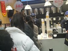 -茶颜悦色(金茂览秀城LG层外街店)
