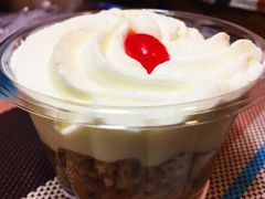 -红宝石·鲜奶小方·海派西点房(南丹店)