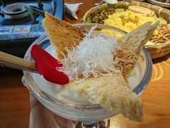 -菌自由丨野生菌火锅特色庭院餐厅(丽江古城店)