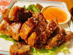 脆皮五花肉-在老街·淮安大排档·甜麻干煸龙虾·烧烤(河下古镇店)