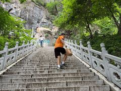 -九鼎铁刹山风景区