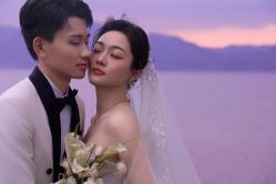 -乐派诗婚纱摄影