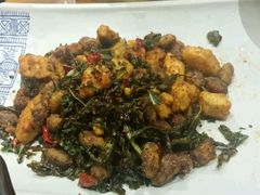 普洱茶炒包浆豆腐-云海肴·汽锅鸡·云南菜(天津国金汇店)