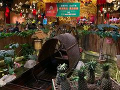 大堂-老滇山寨•云南特色菜•地方菜•民族风情歌舞表演(金碧店)