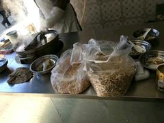 -荣巷小馄饨(荣巷店)