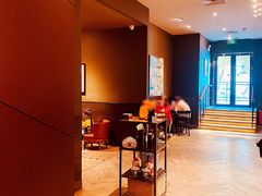 -星巴克臻选(南京金茂览秀城店)