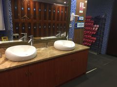 -七彩阳光游泳俱乐部(江北远洲店)