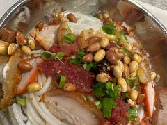 -红鼻子桂林米粉(金唐新光界店)