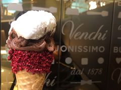 -VENCHI 闻绮(北京国贸商城店)