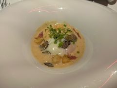 -弦月窗LUNETTE BY AMANDA(复兴路店)