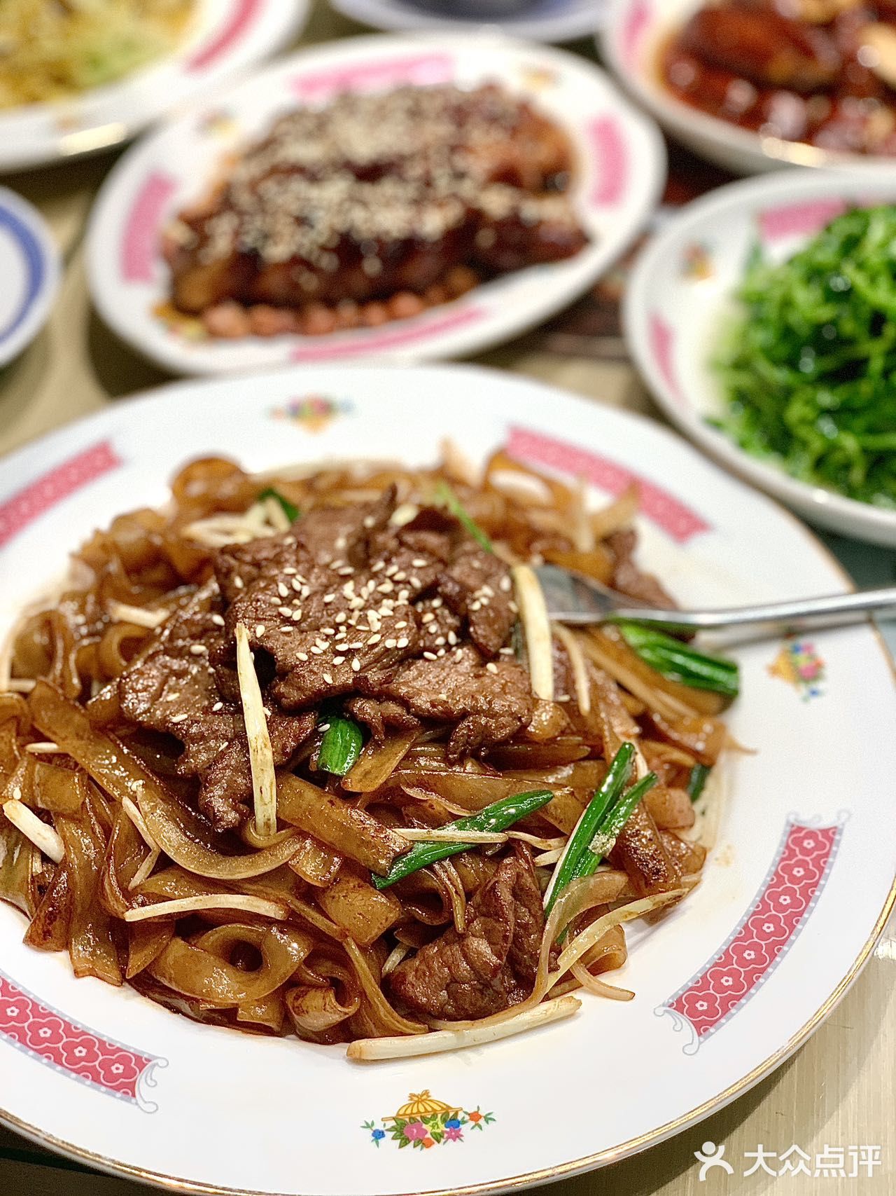 港风盛行🔥这家港式大牌档你“钟意”咩⁉️