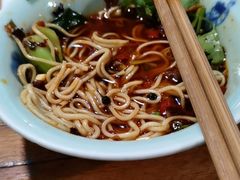 -兵哥豌豆面(雅颂居店)