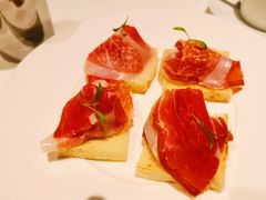 -wineapp葡萄酒餐吧(外滩金融中心店)