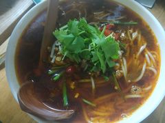 小锅米线-木及咖啡