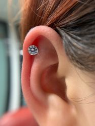 -苏针艺纹身·穿孔饰品