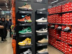 -NIKE上海青浦优选体验店