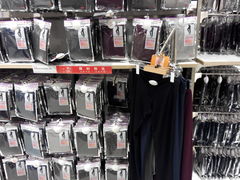 HEATTECH紧身裤-优衣库(北京新东安店)