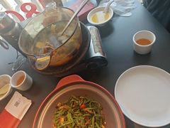 -鸽子侯·家宴·平价海鲜(市图书馆店)